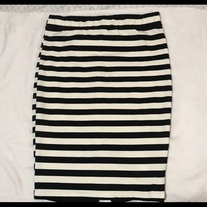Woman Striped Skirt